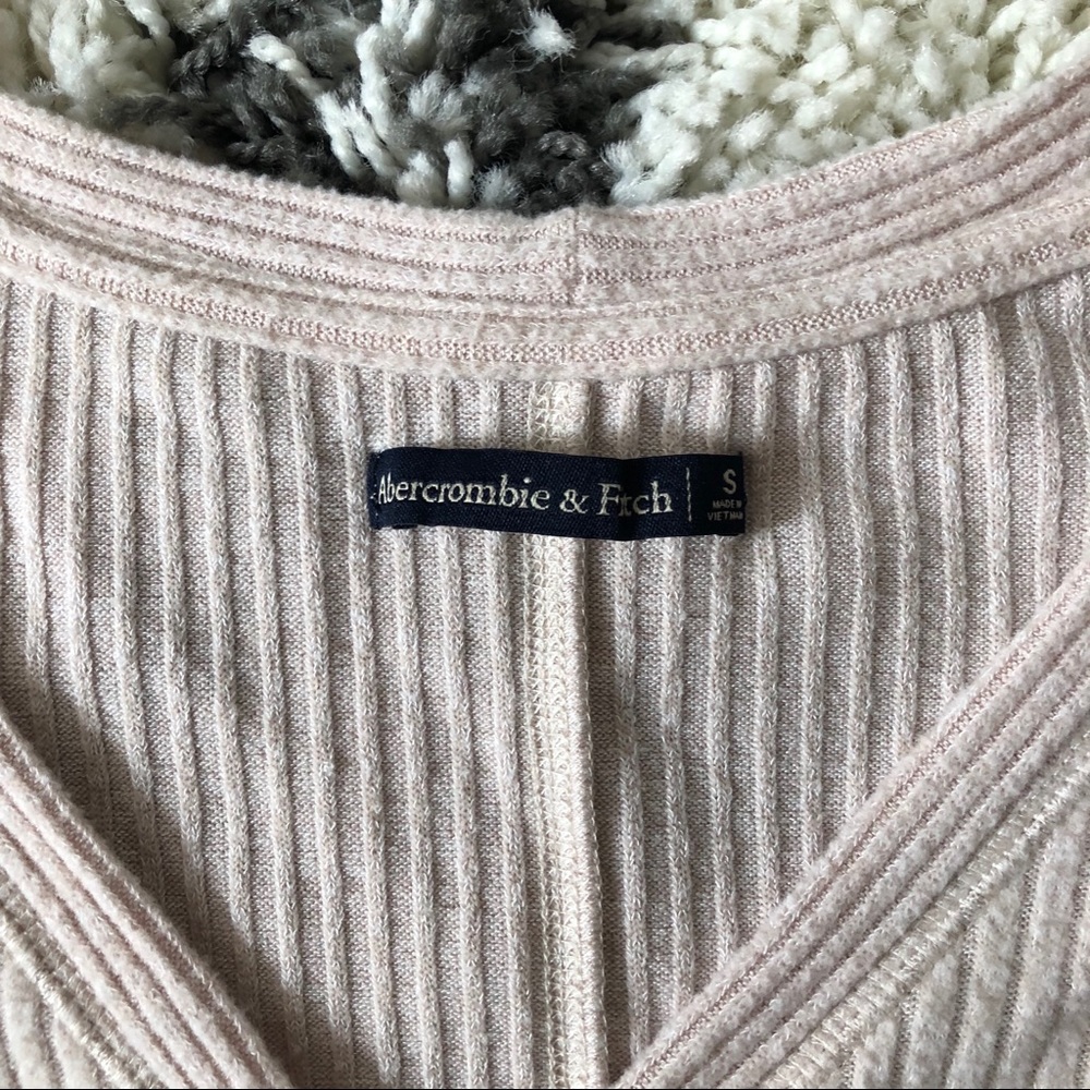 Abercrombie Tie-Front Button-Up Top - image 7